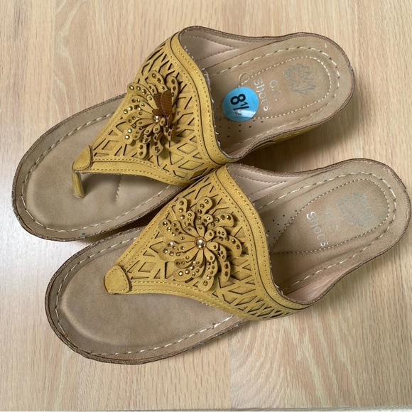 G.C.Shoes Sandal Allie Platform Wedge Slip On Open Toe Size 8.5 - Picture 3 of 13